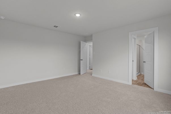 Empty room, Interior, Recessed Lighting