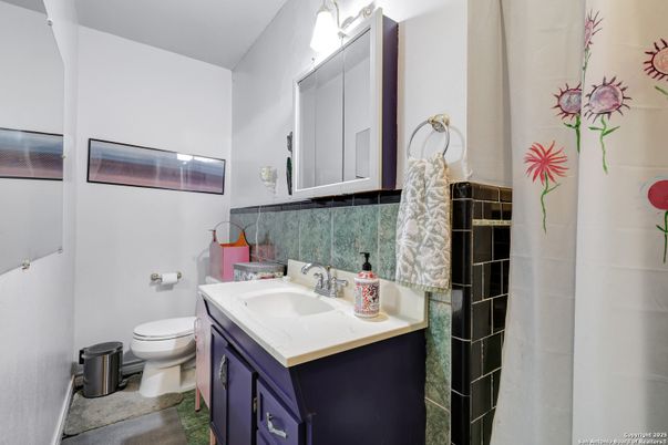 Bathroom, Interior