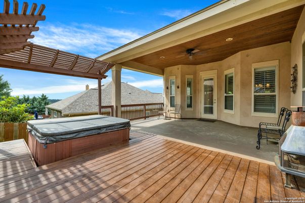 Exterior, Hot Tub