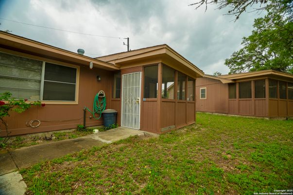 Backyard, Exterior