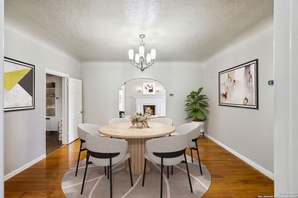 Chandelier, Dining room, Fireplace, Interior, Wood Texture Flooring