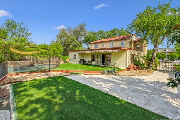 Backyard, Exterior