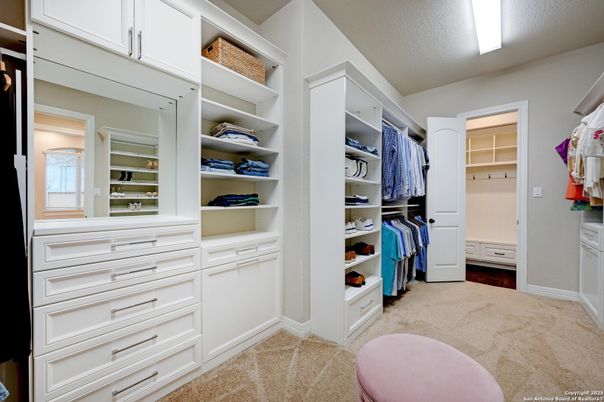 Interior, Walk-in Closets
