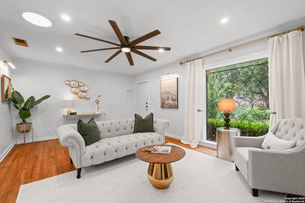 Interior, Living room, Recessed Lighting, Wood Texture Flooring