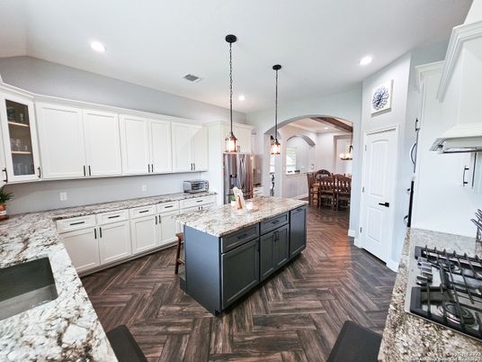 Interior, Kitchen, Pendant Lights, Recessed Lighting, Wood Texture Flooring