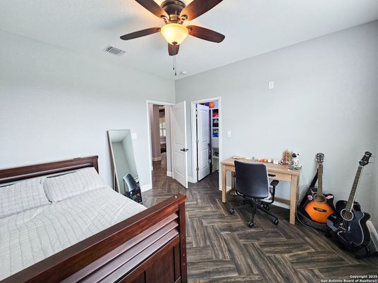 Bedroom, Home Office, Interior, Wood Texture Flooring