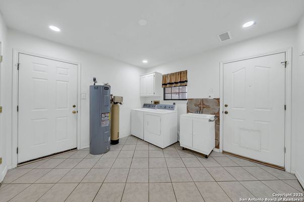 Interior, Recessed Lighting, Washer