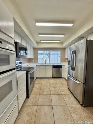 Interior, Kitchen, Stainless Steel Appliances