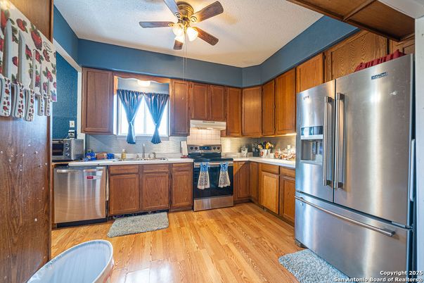 Interior, Kitchen, Stainless Steel Appliances, Wood Texture Flooring