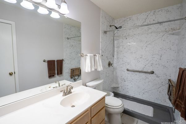 Bathroom, Interior, Marble Walls