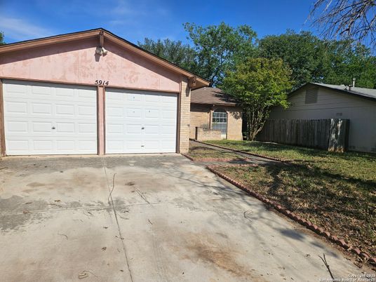 Detached Garage, Exterior