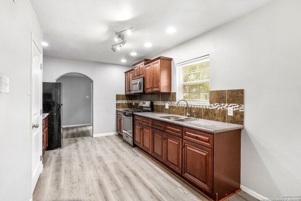 Interior, Kitchen, Recessed Lighting, Wood Texture Flooring