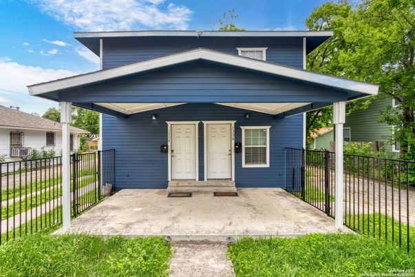 Exterior, Facade, American Craftsman