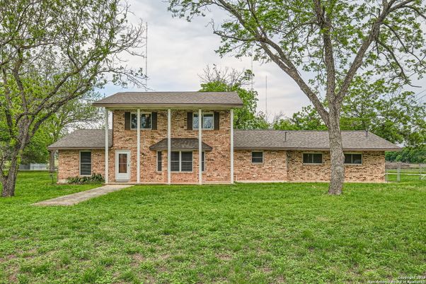 Backyard, Exterior, Facade, Brick Facade, Georgian