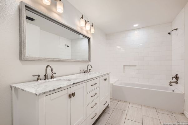 Bathroom, Dual Sink Vanities, Free Standing Baths, Interior, Recessed Lighting