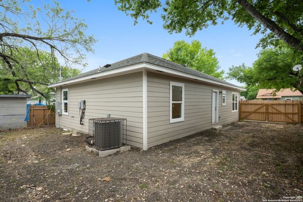 Backyard, Exterior