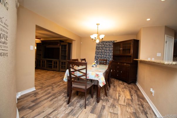 Chandelier, Dining room, Interior, Recessed Lighting, Wood Texture Flooring