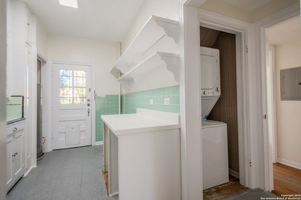 Interior, Utility Closets, Washer