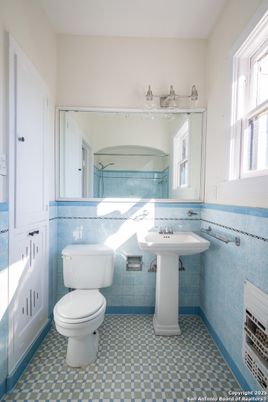 Bathroom, Interior