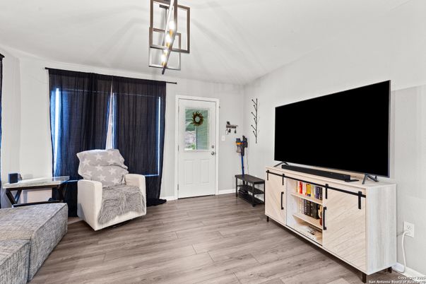 Interior, Pendant Lights, Wood Texture Flooring