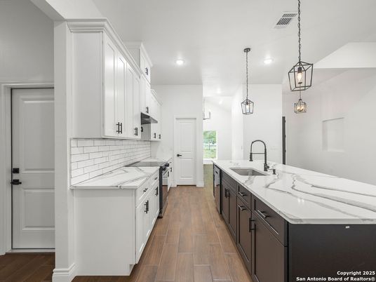Interior, Kitchen, Pendant Lights, Recessed Lighting, Wood Texture Flooring
