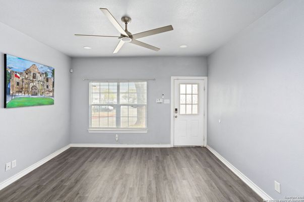 Empty room, Interior, Recessed Lighting, Wood Texture Flooring