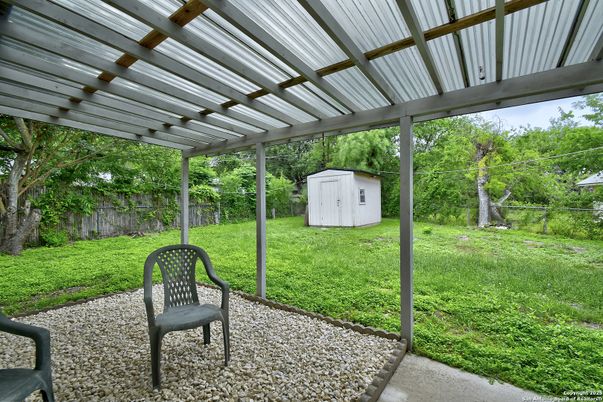 Backyard, Exterior