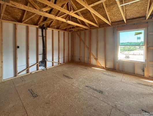Empty room, Interior, Wooden Beams, Wooden Ceilings