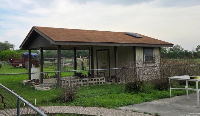 Exterior, Facade, None