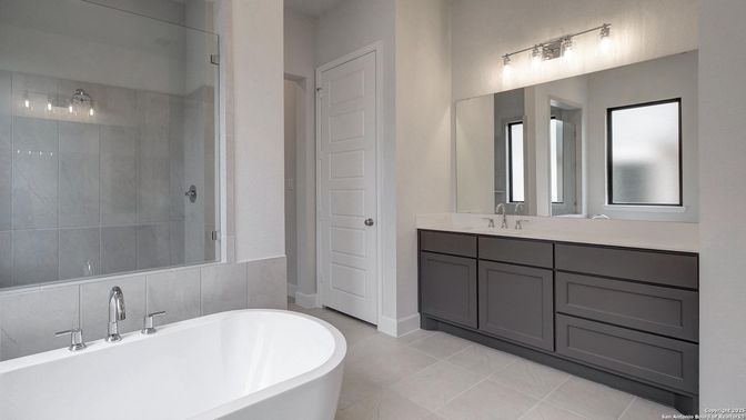 Bathroom, Dual Sink Vanities, Free Standing Baths, Interior