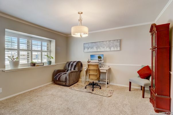 Home Office, Interior