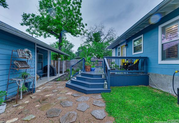 Backyard, Exterior