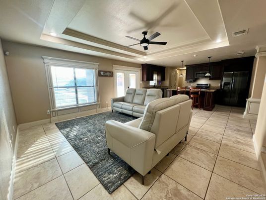 Interior, Kitchen, Living room, Pendant Lights, Recessed Lighting, Stainless Steel Appliances