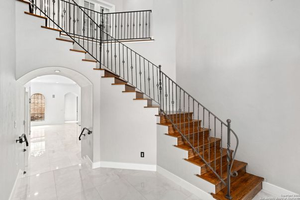 Interior, Marble, Recessed Lighting