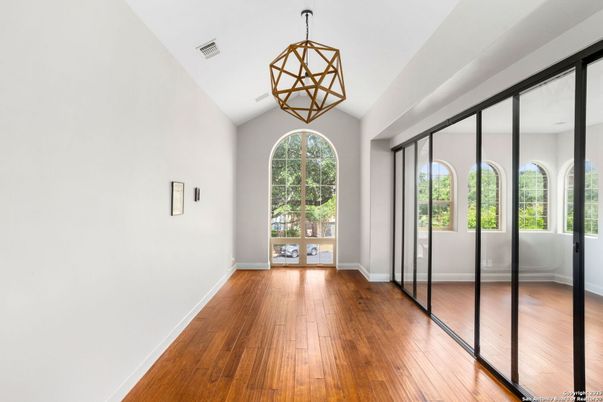 Chandelier, Interior, Wood Texture Flooring