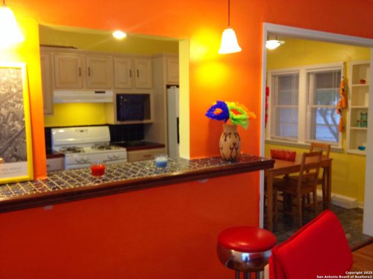 Dining room, Interior, Kitchen, Pendant Lights, Recessed Lighting