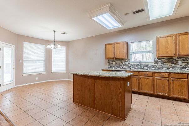 Chandelier, Interior, Kitchen