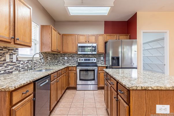 Interior, Kitchen, Stainless Steel Appliances