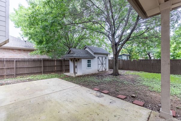 Backyard, Exterior