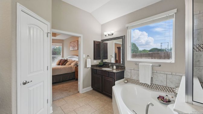 Bathroom, Bedroom, Interior