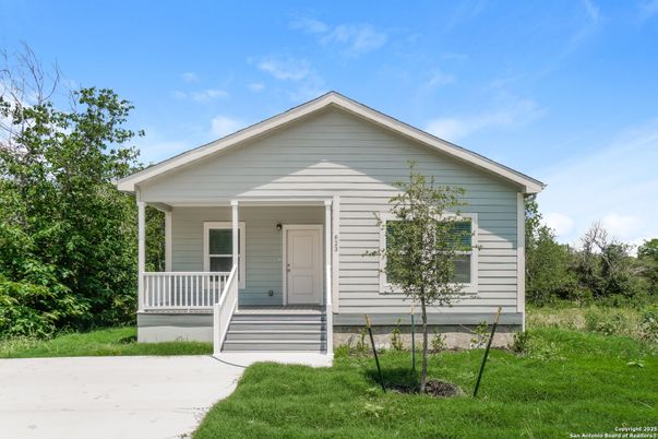 Exterior, Facade, American Craftsman