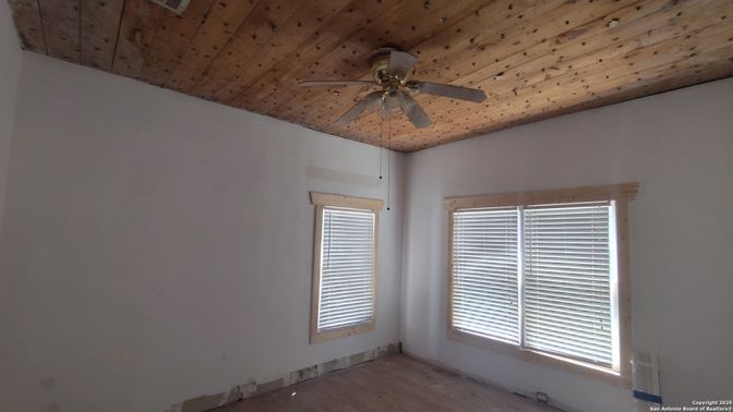 Empty room, Interior, Wooden Ceilings, Wood Texture Flooring
