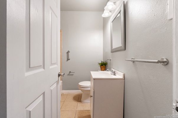 Bathroom, Interior