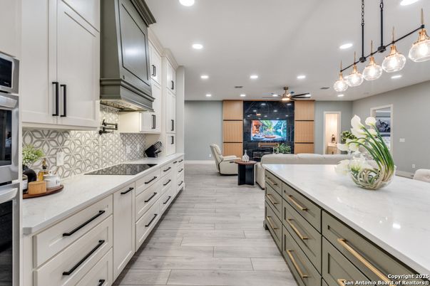 Dining room, Interior, Kitchen, Living room, Pendant Lights, Recessed Lighting, Wood Texture Flooring