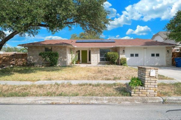 Attached, Exterior, Facade, Solar Panels, Ranch