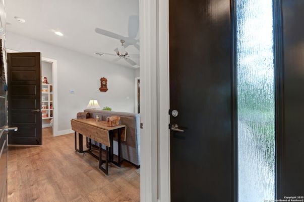 Interior, Recessed Lighting, Wood Texture Flooring