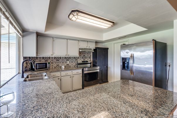 Interior, Kitchen, Stainless Steel Appliances