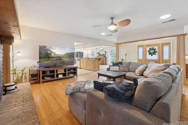 Interior, Living room, Recessed Lighting, Wood Texture Flooring