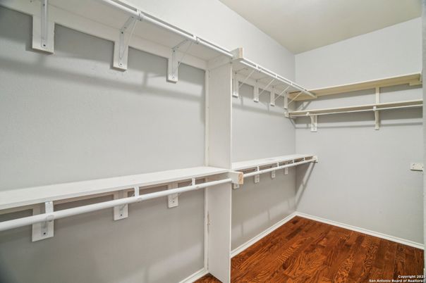 Interior, Walk-in Closets, Wood Texture Flooring