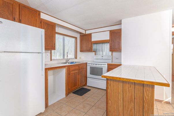 Interior, Kitchen, Tile Countertops